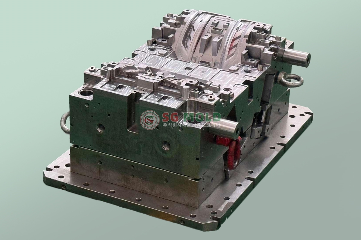 [Core processing] Automobile parts mold