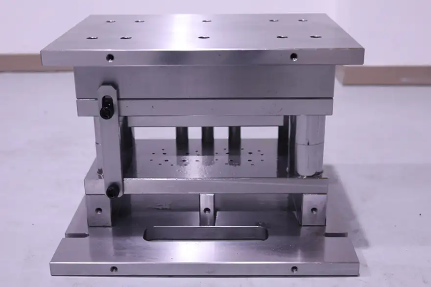 Plastic Mold Base