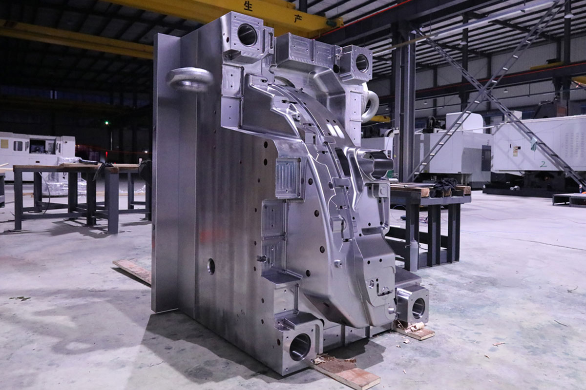 High Efficiency Multi-Cavity Injection Mold