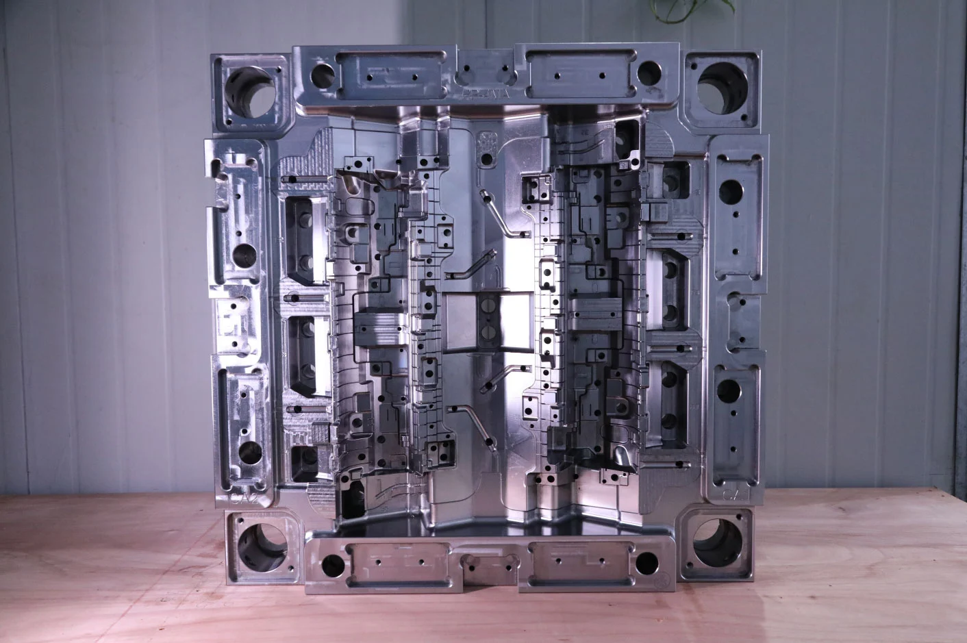Challenges and Solutions for Non-Standard Mold Base Machining