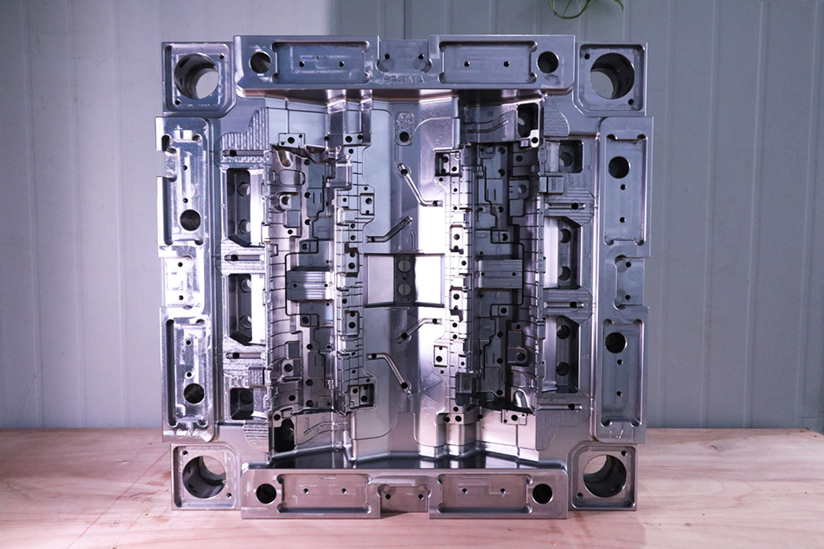 Non-Standard Custom Mold Base
